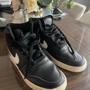 Nike Black and White Leather Sneakers